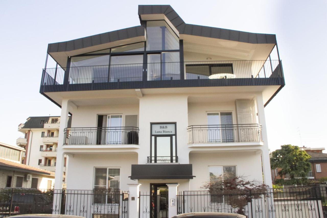 Luna Bianca Bed and Breakfast Rozzano Exteriör bild