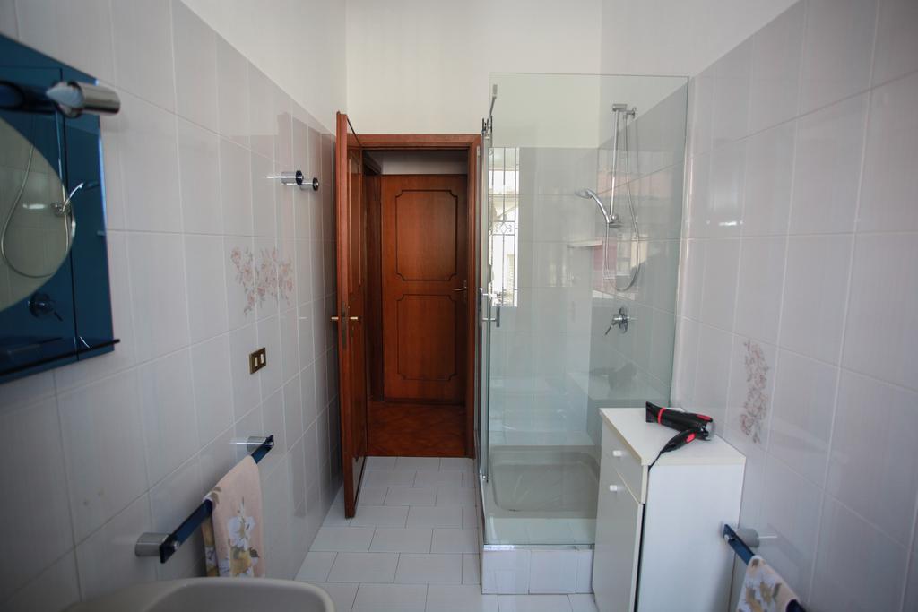 Luna Bianca Bed and Breakfast Rozzano Exteriör bild